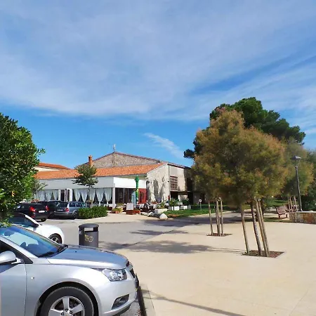 10 Apartman